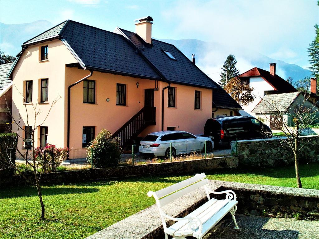 בובק Holiday Home Julian Alps מראה חיצוני תמונה